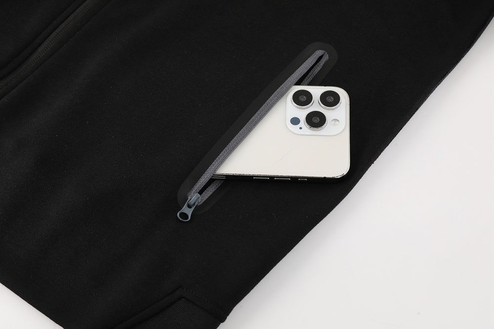 Tuta Sport nero con cappuccio