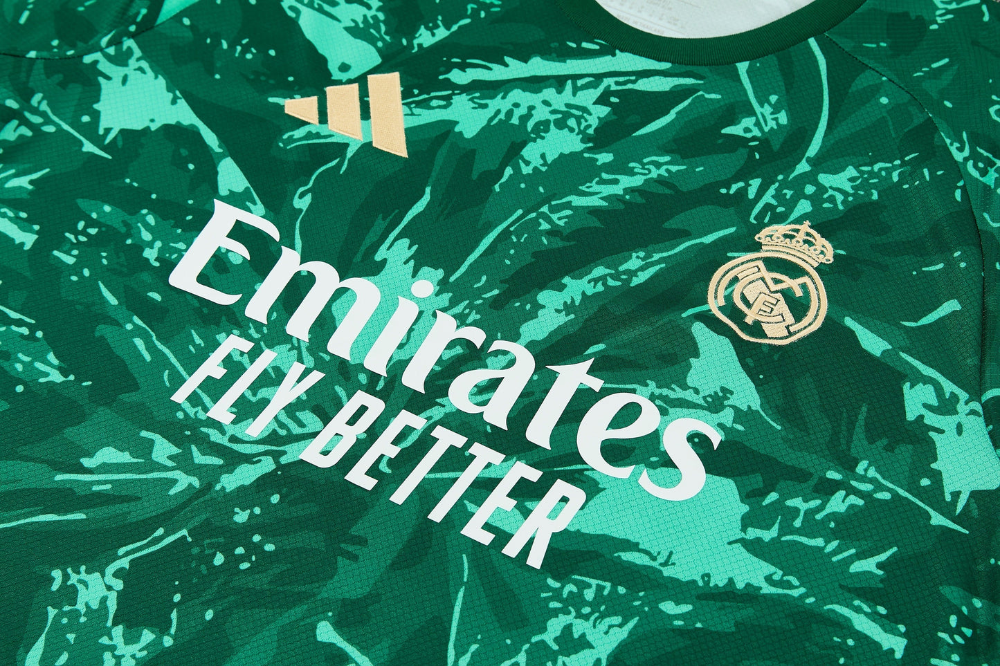 Real Madrid Fantasy Verde completo 26-27