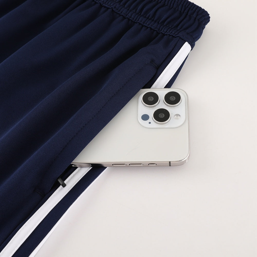Completo con pantaloncini basic blu