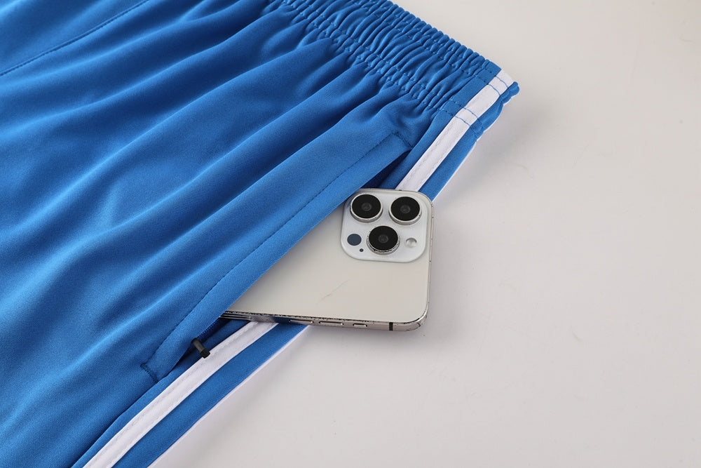 Completo con pantaloncini doppia riga azzurro
