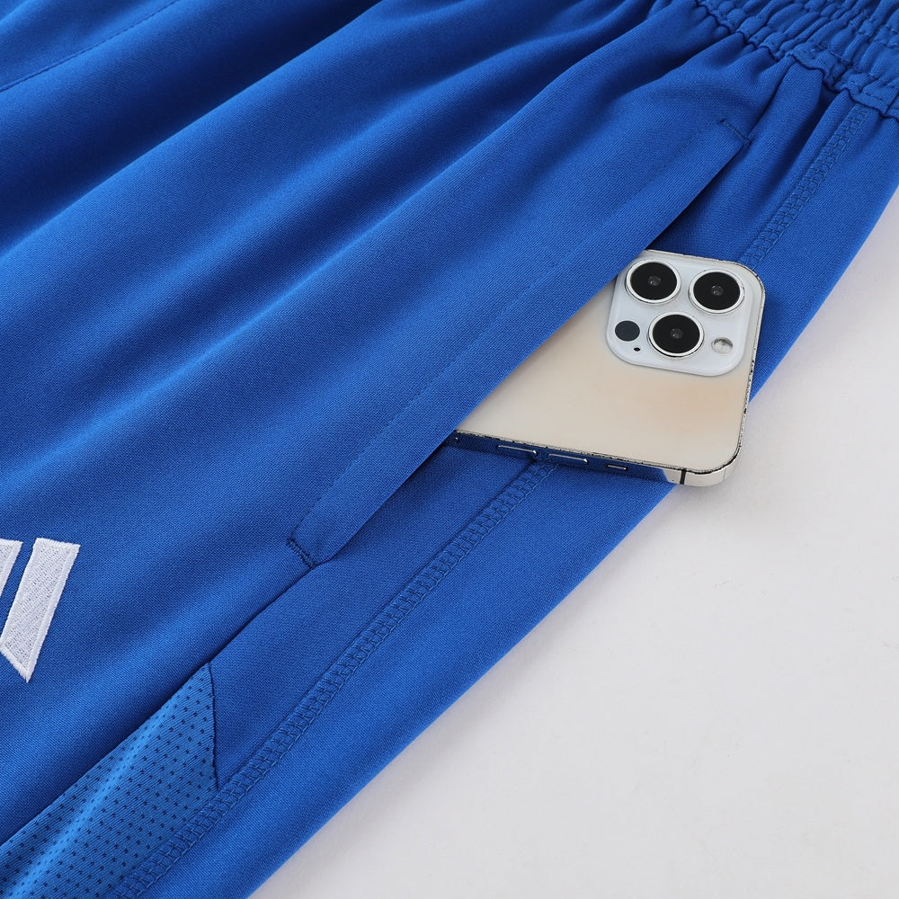 Completo con pantaloni lunghi maniche color azzurro