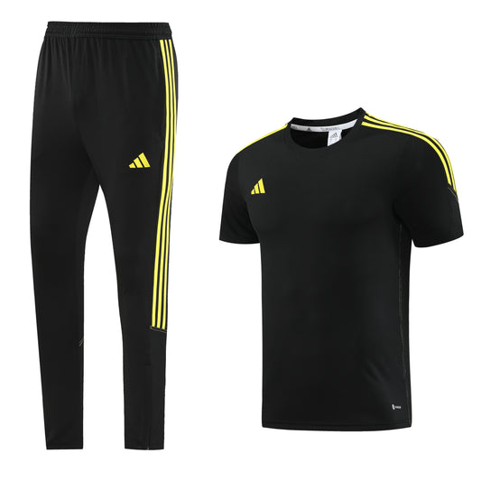 Completo con pantaloni lunghi basic nero e giallo