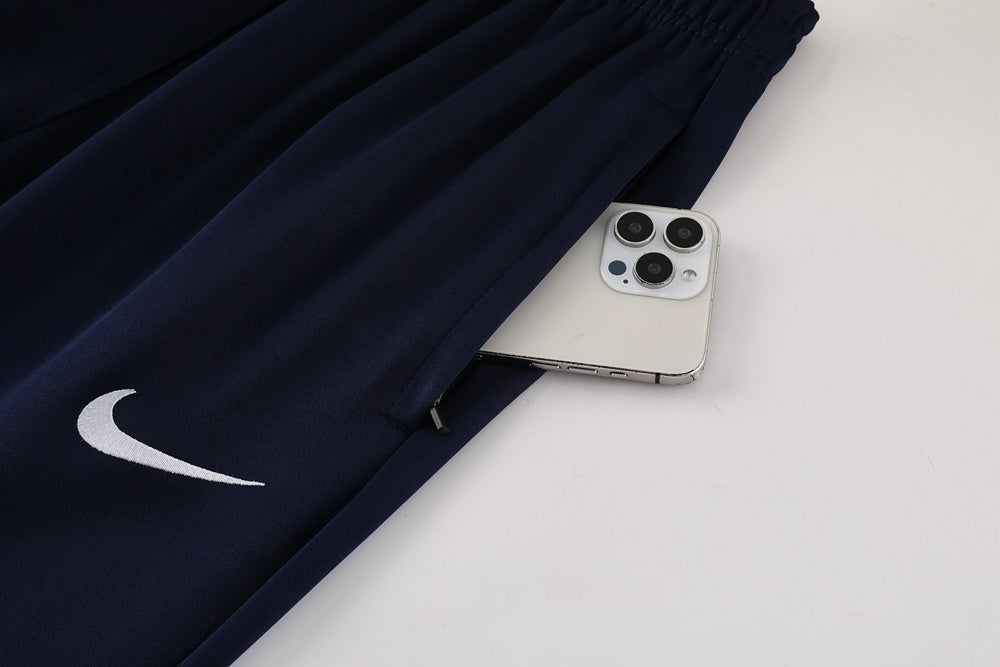 Tuta Sport blu scuro e blu royal