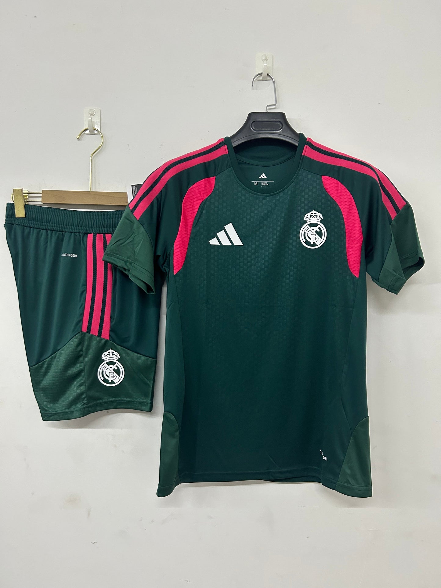 Real Madrid completo verde 26-27