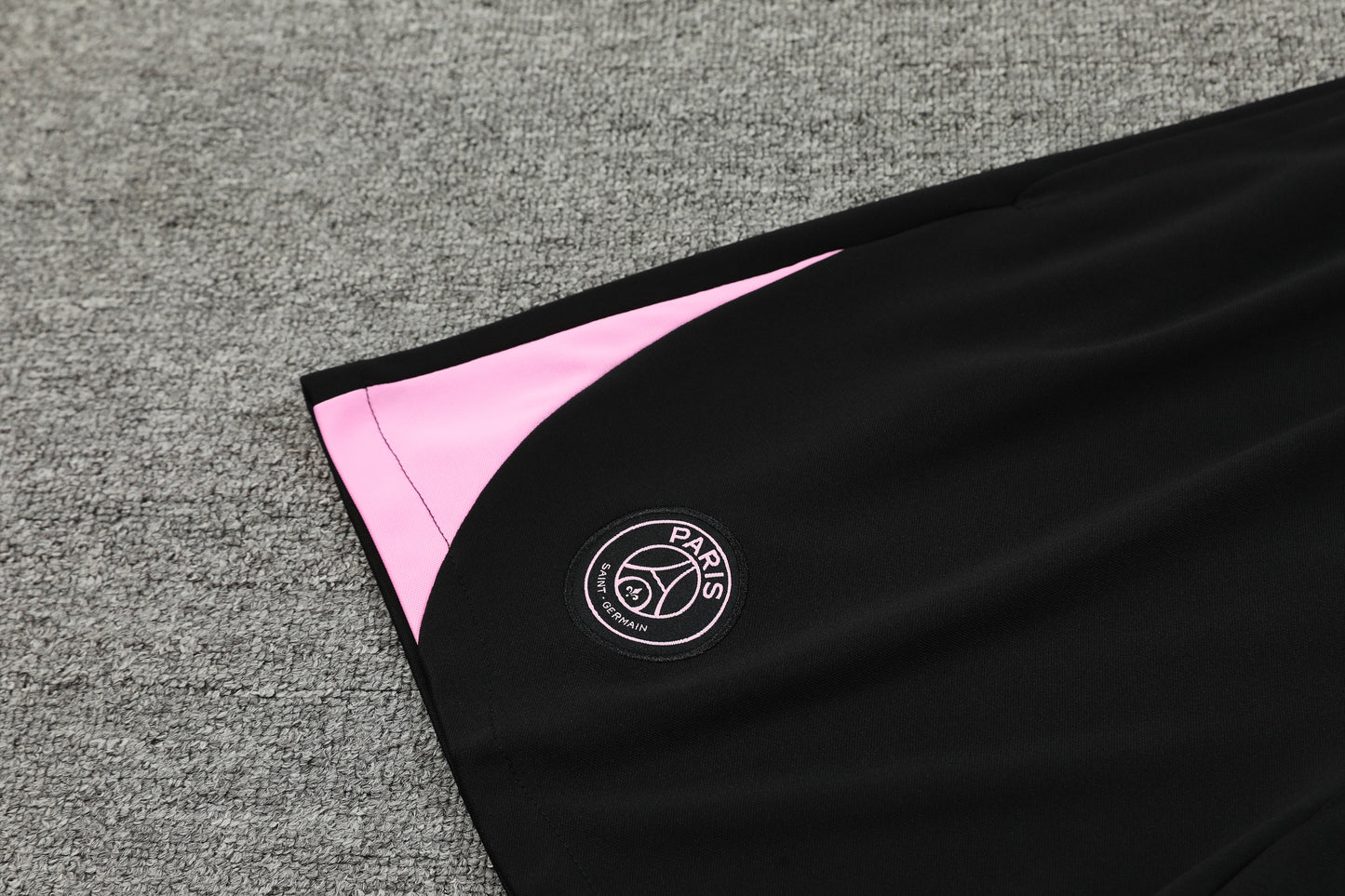 Paris St German bianco e rosa 2025