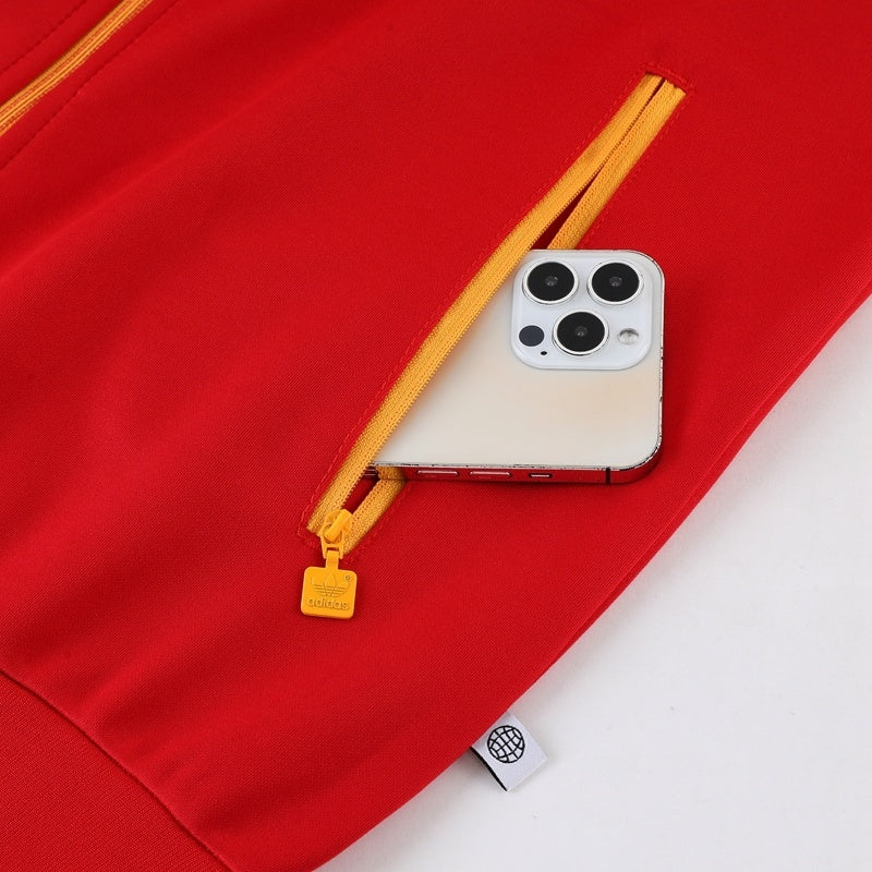 Tuta Sport rosso e giallo