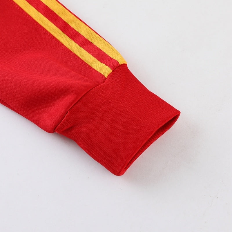 Tuta Sport rosso e giallo