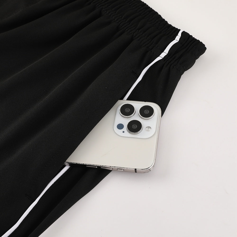Completo con pantaloncini righe spalle nero
