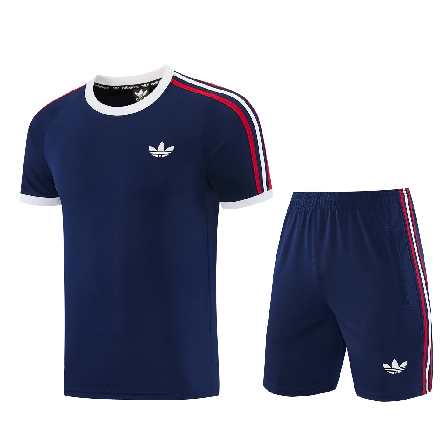 Completo con pantaloncini righe color blu