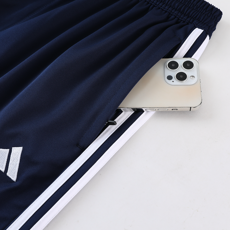 Completo con pantaloni lunghi basic blu