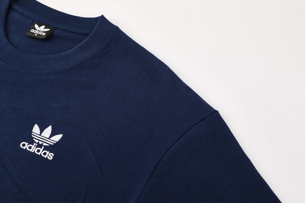 T-shirt basic Adi