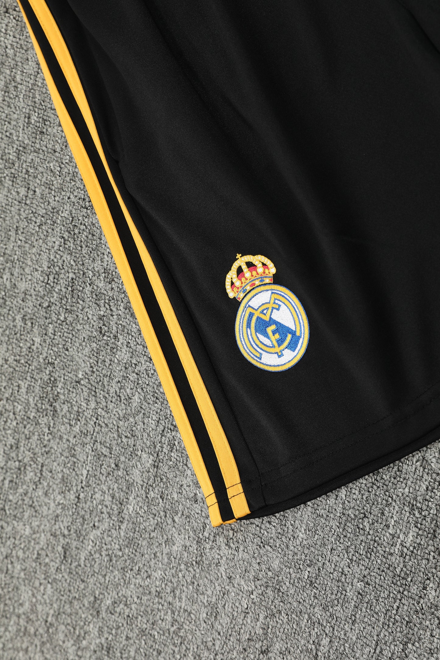 Real Madrid nero e verde special 2025