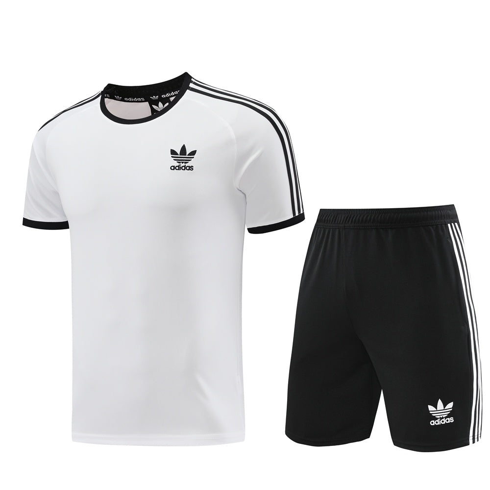 Completo con pantaloncini basic bianco OUTLET